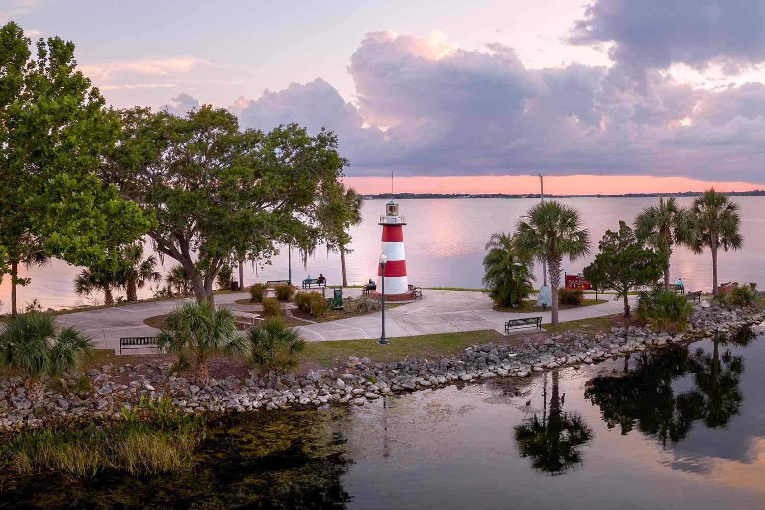 Lake Dora, Mount Dora: The Postcard Lake That Once Topped the Chain for Toxic Algae