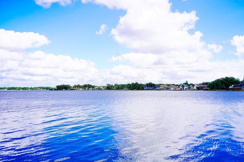 Lake Gibson, Lakeland: The Bass Lake With a 7,000-Foot Runway