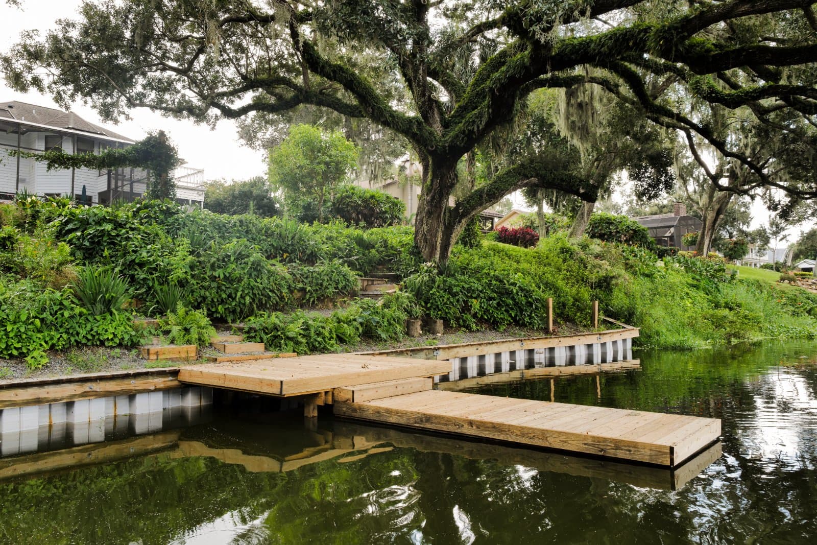 South Lakeland — Seawall, Low-Launch Dock, Path to the Water