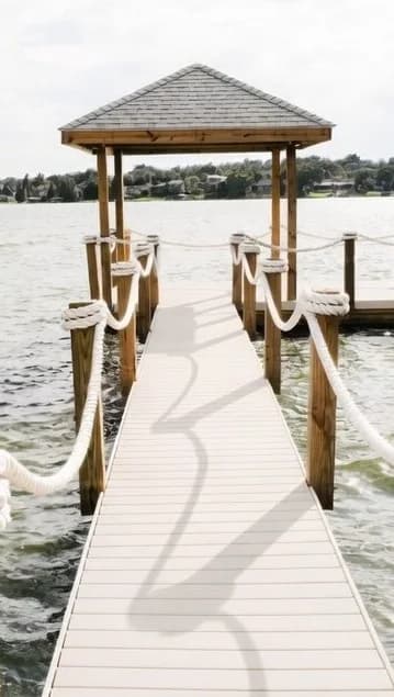 Covered dock with rope railing on a Central Florida lake — Horizon Marine
