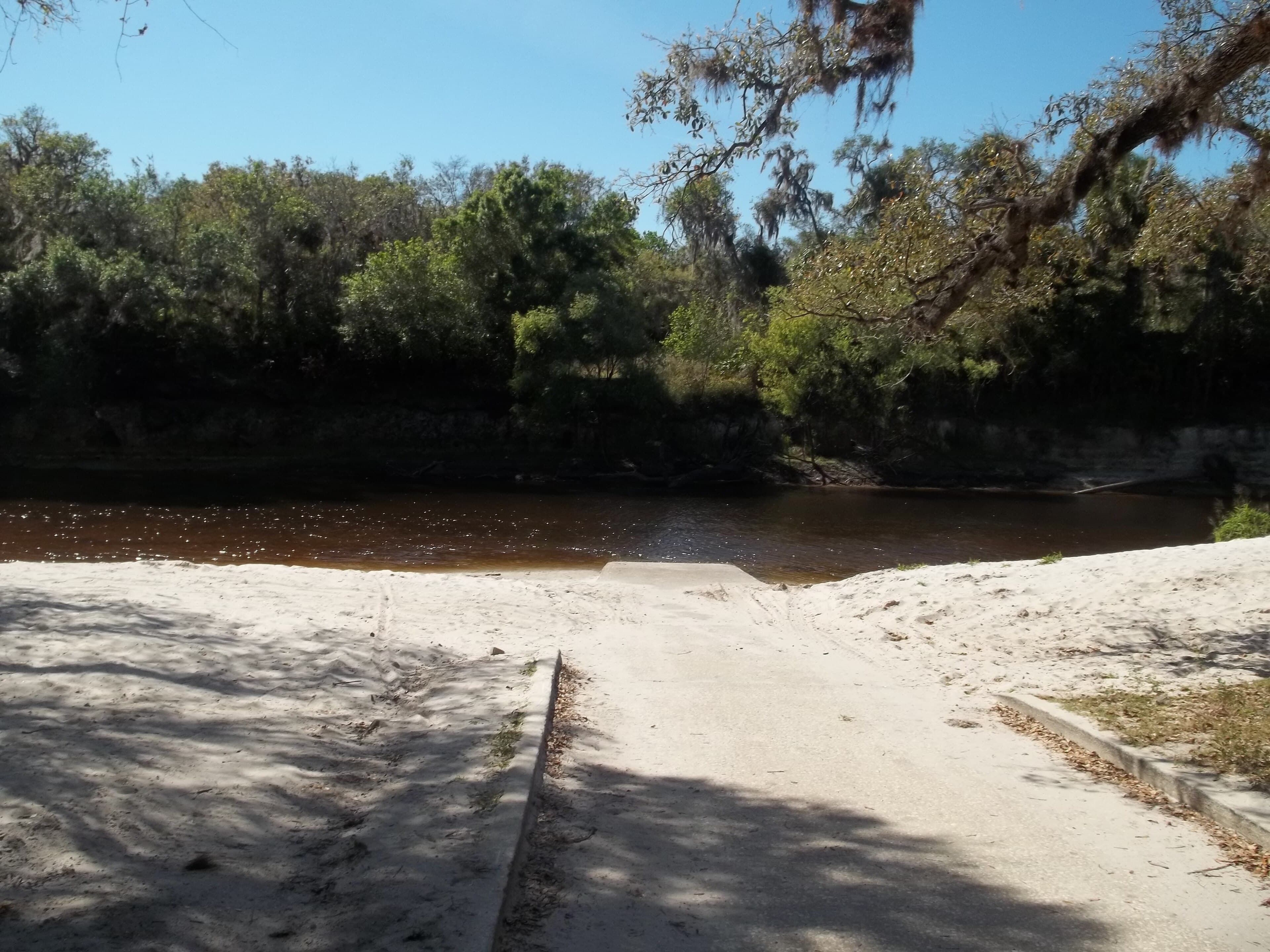 What Acid-Colored Lakes Do to Aluminum Sheet Pile